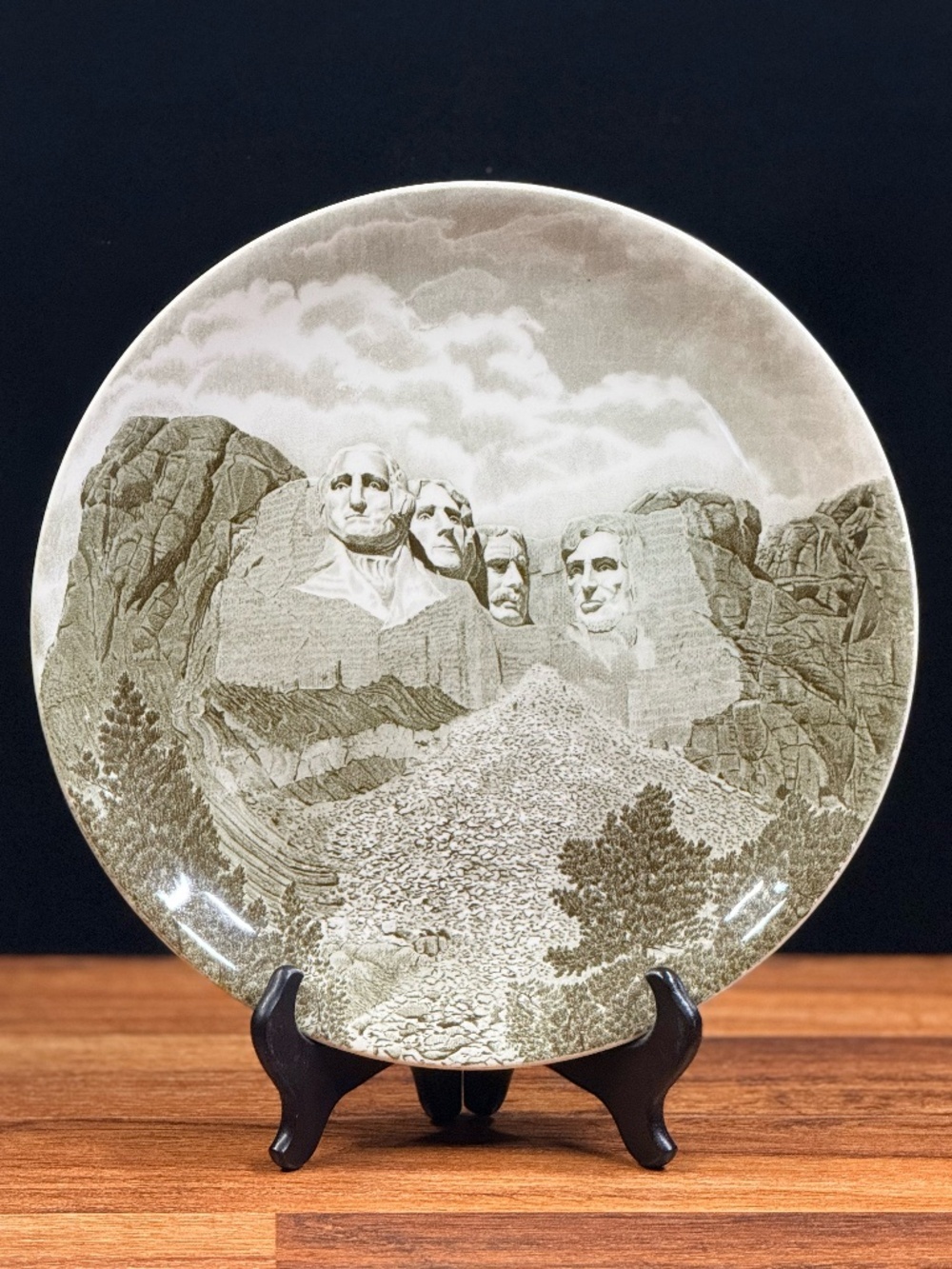 SUNSET SUPPLY CO Mt. Rushmore National Memorial Plate